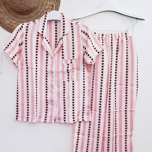 Junior's satin pajamas set